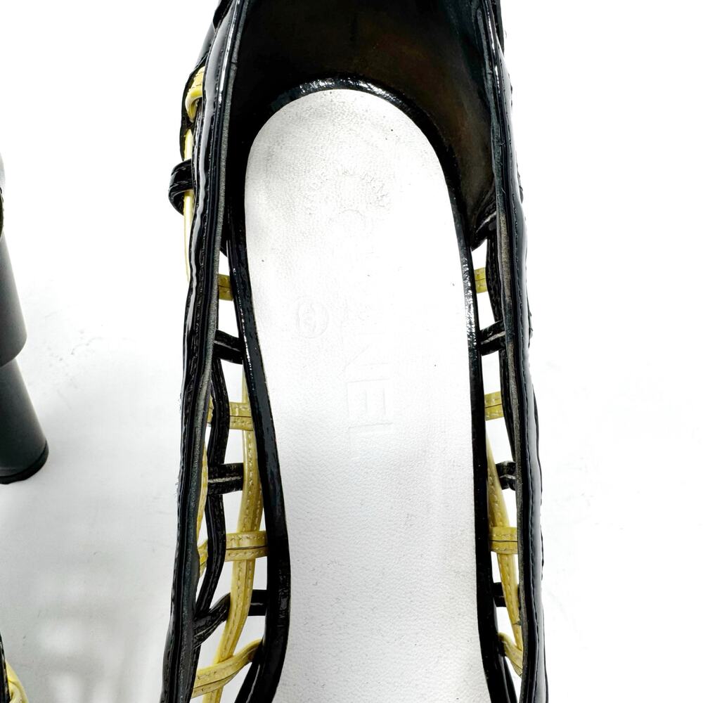 Chanel Black Patent Lattice Heels Yellow Trim CC Logo Pumps EU 39 - Picture 5 of 11